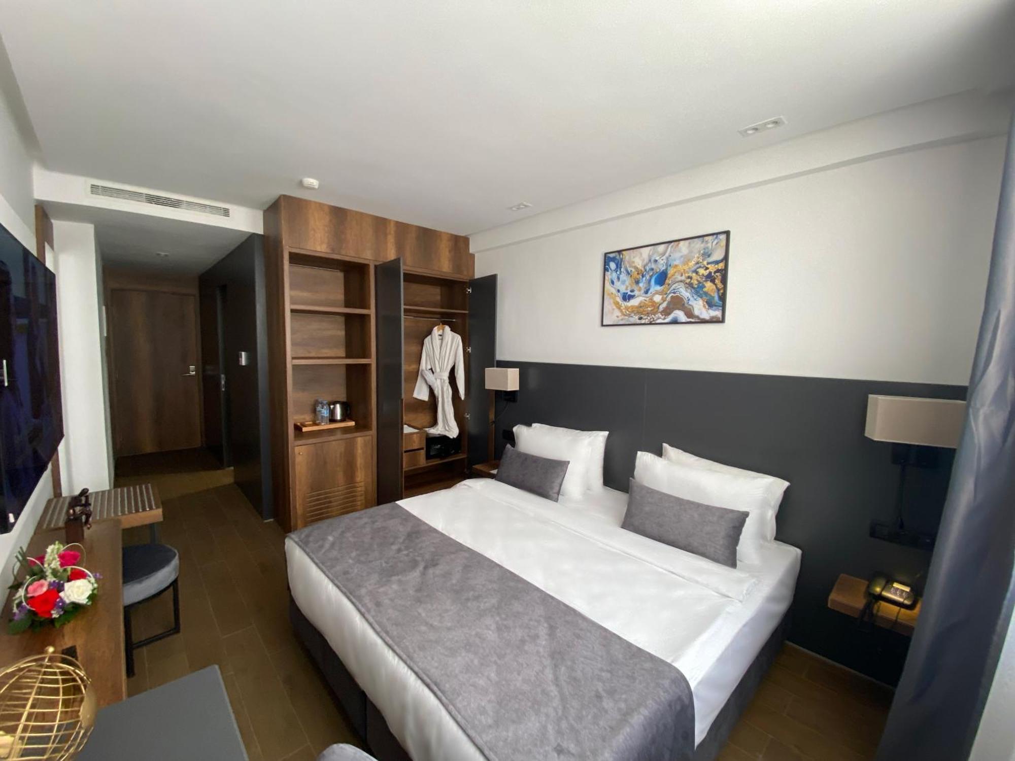 Executive Boutique Hotel Rabat Exterior photo